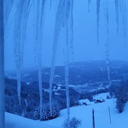 Haus Mauken - Appartments Mit Panoramablick Murau Esterno foto